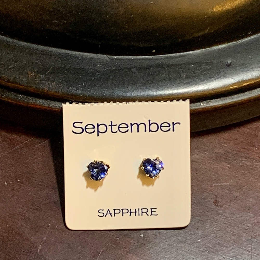NWT ❤️Gold plated crystal heart studs for birthday month -SEPTEMBER